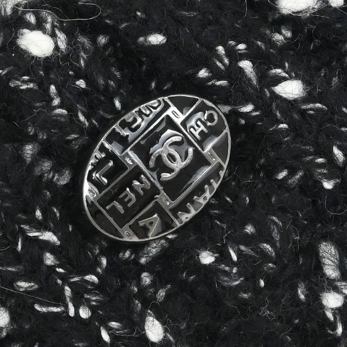 Chanel Black Hat #M Small Good - Image 4