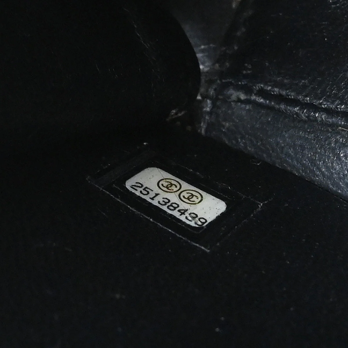 Chanel 2018 Black Caviar Skin CC Filigree 2way Vanity Shoulder Handbag - Image 10