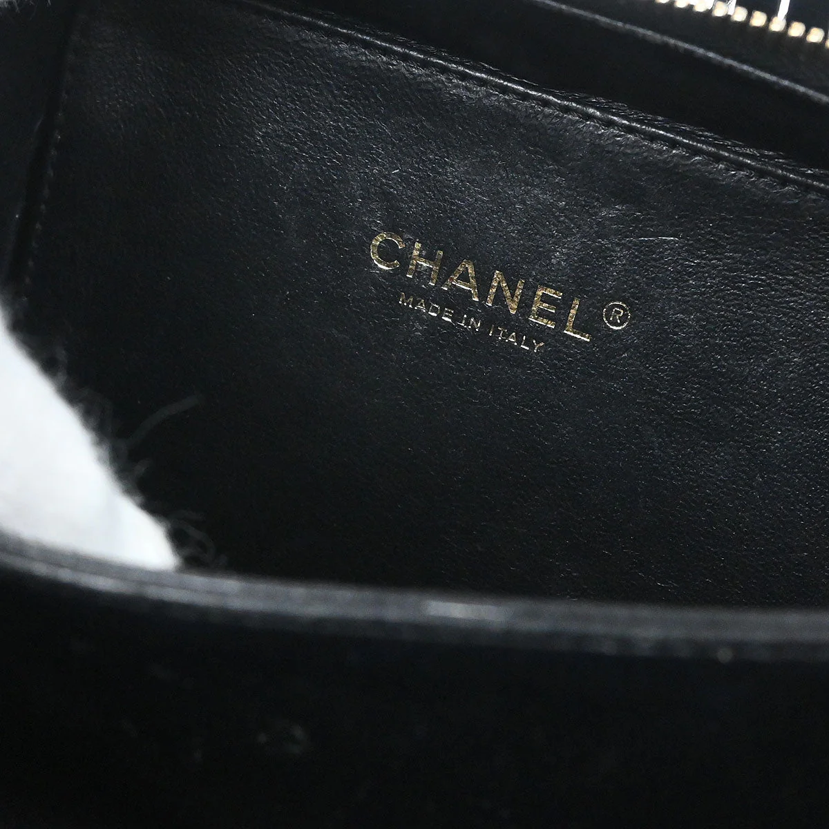 Chanel 2018 Black Caviar Skin CC Filigree 2way Vanity Shoulder Handbag - Image 9