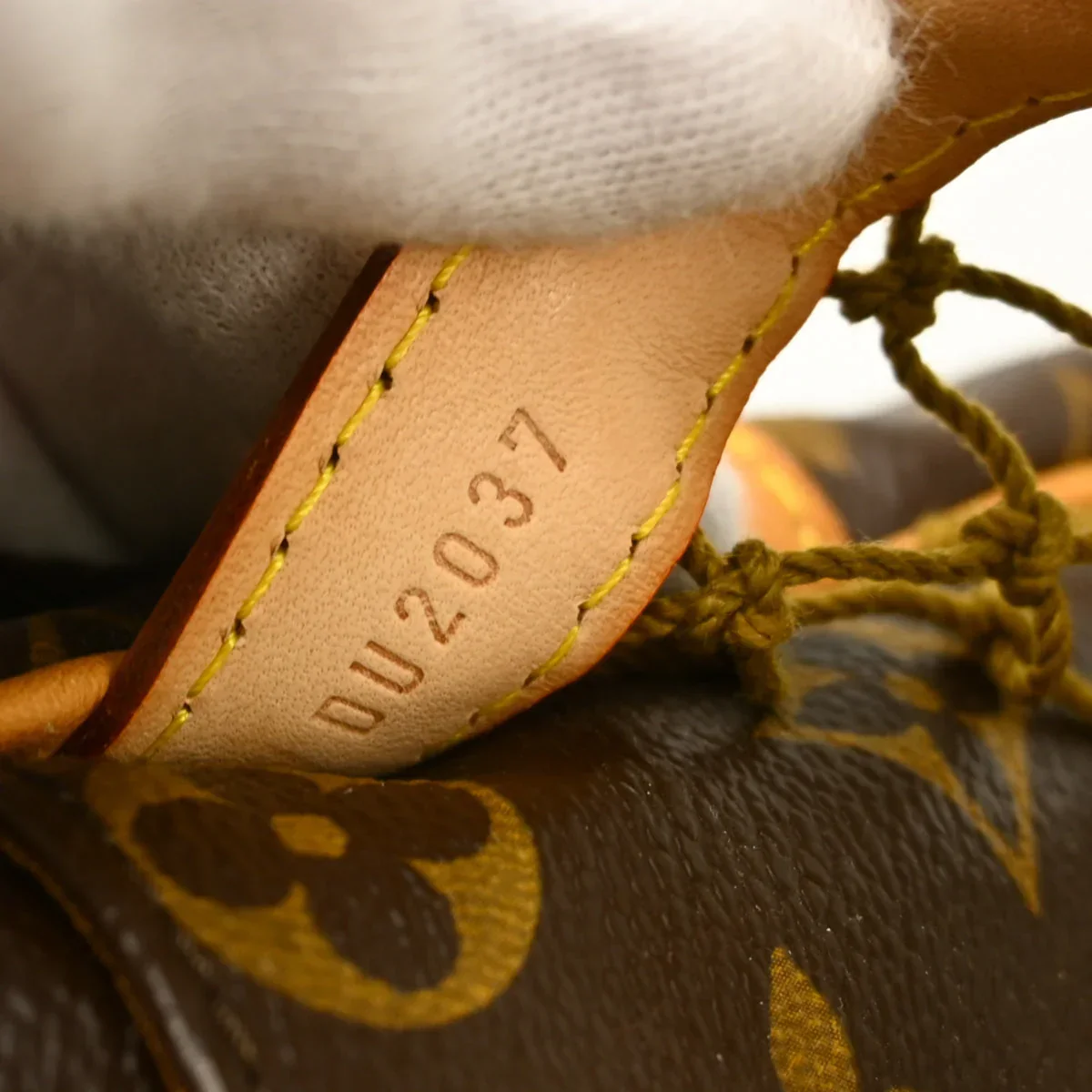 Louis Vuitton 2007 Monogram Congo GM Shoulder Bag M40115 - Image 8