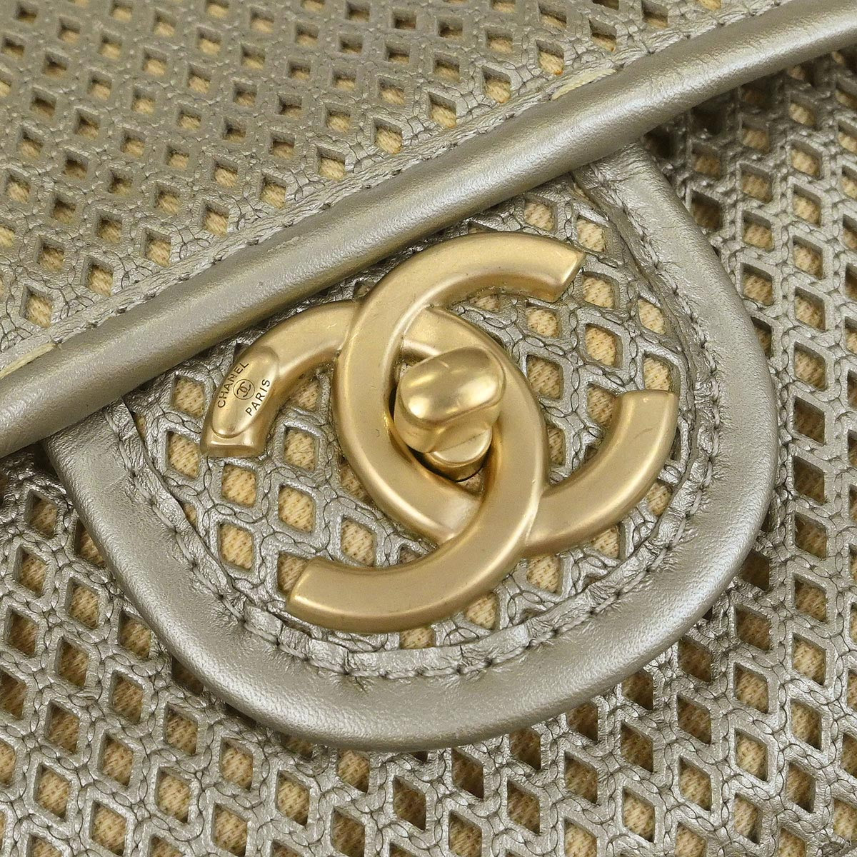 Chanel 2012-2013 Gold Perforated Calfskin French Riviera Shoulder Bag - Image 4