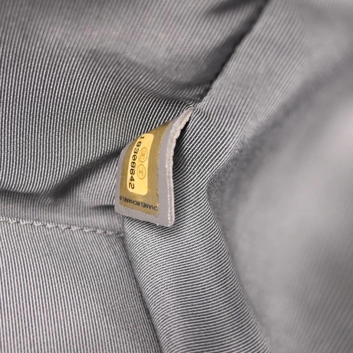 Chanel 2013-2014 Brown Deerskin Executive Cerf Tote Bag - Image 10