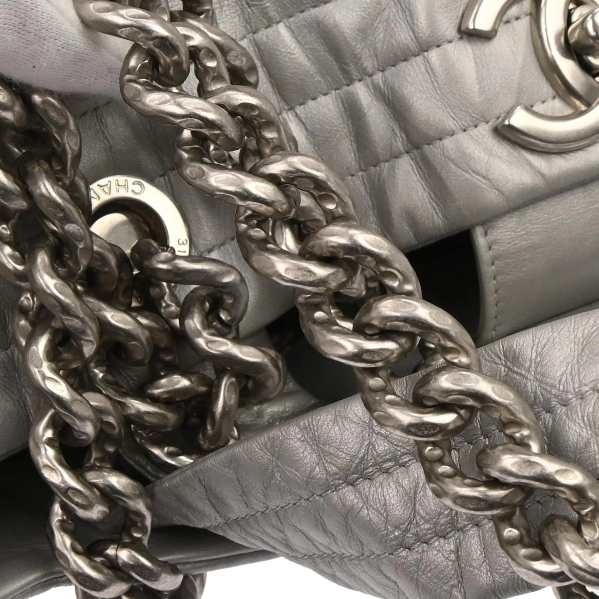 Chanel 2017-2018 Silver Calfskin Ground Control Tote Bag - Image 3