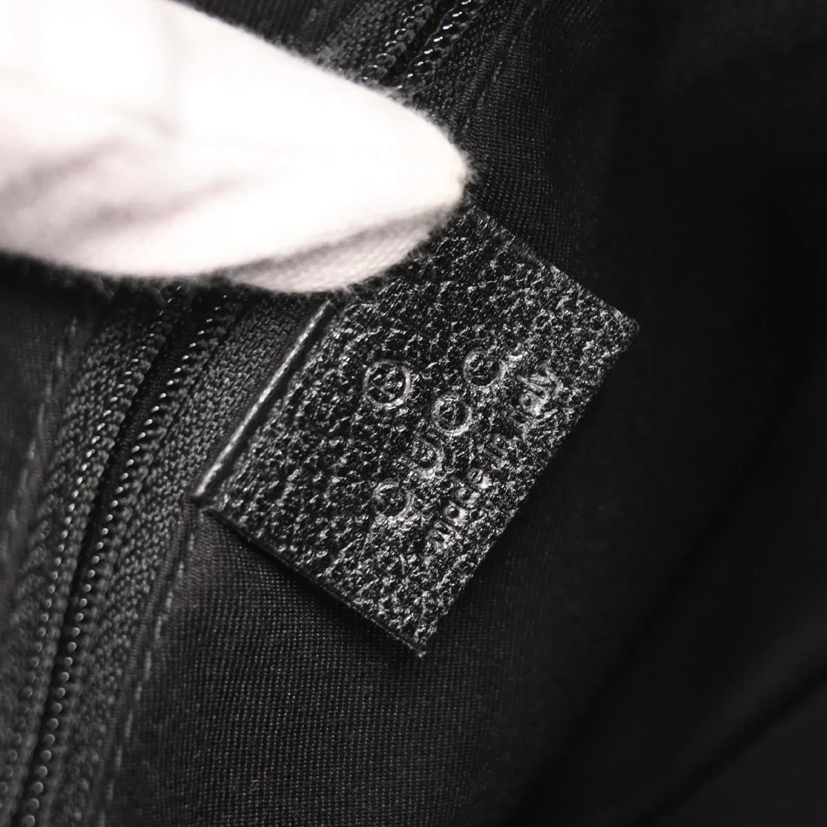 Gucci Black GG Handbag - Image 9