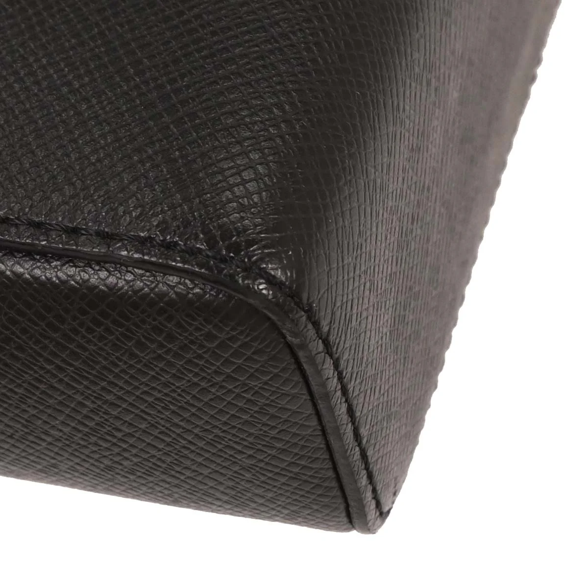 Louis Vuitton Black Taiga Anton Pochette Shoulder Bag M34416 - Image 5