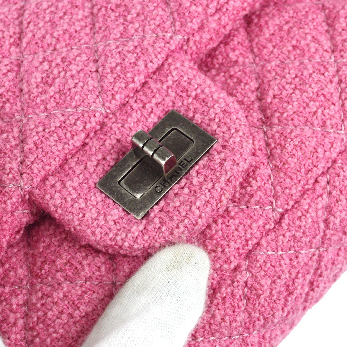 Chanel 2009-2010 Mademoiselle Lock Shoulder Bag Pink - Image 5