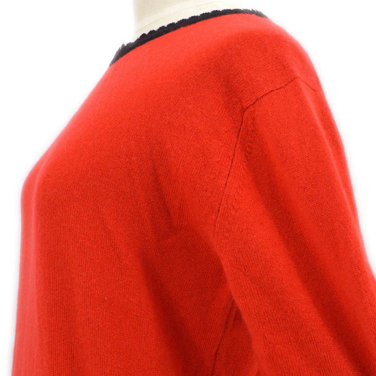 Chanel trimmed neck cashmere T-shirt - Image 3