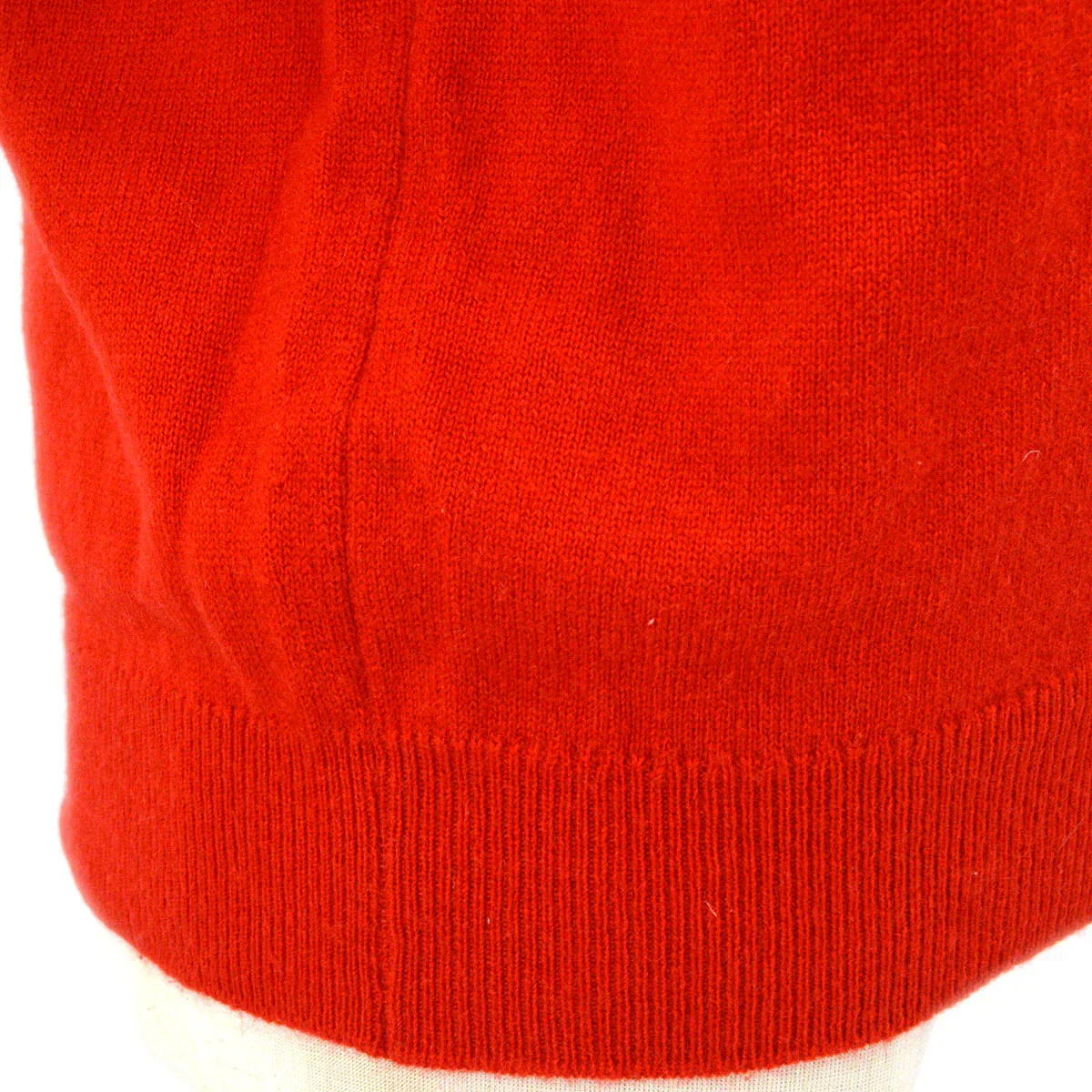 Chanel trimmed neck cashmere T-shirt - Image 7