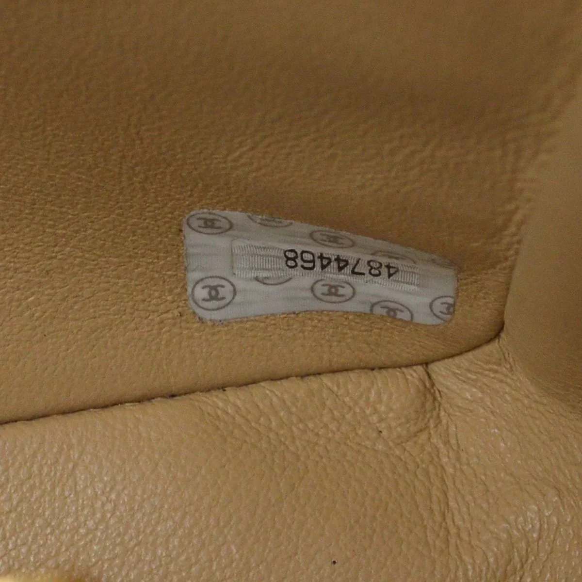 Chanel 1996-1997 Classic Flap Handbag - Image 11