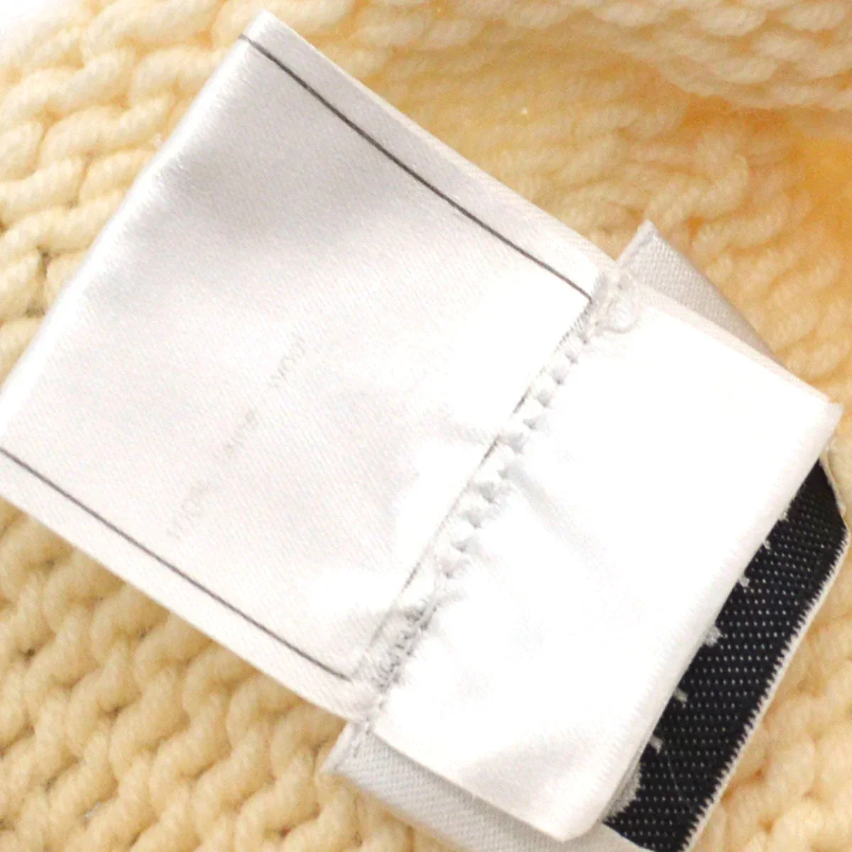 Chanel 1999 Fall fisherman's knit mock-neck jumper #38 - Image 9