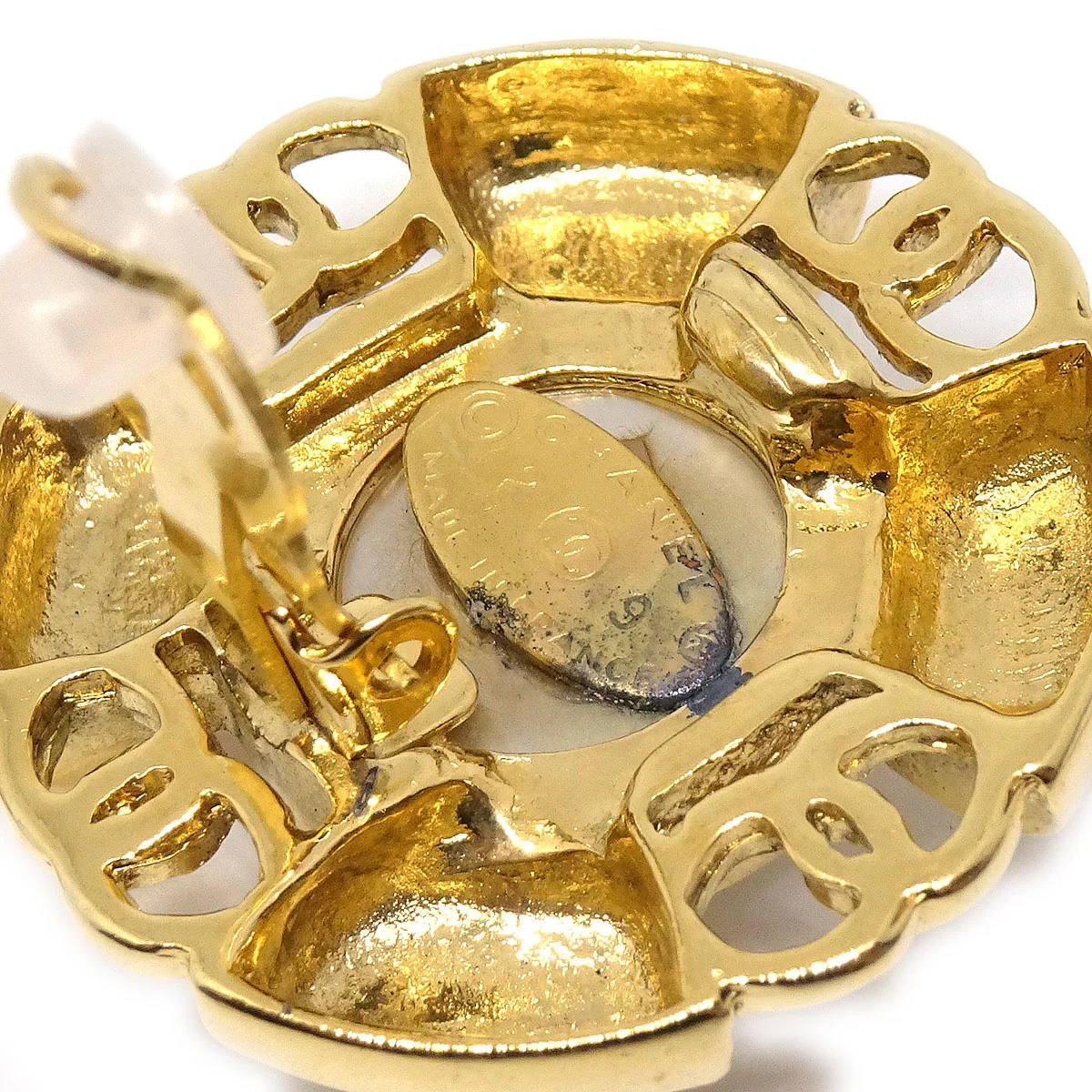 Chanel Imitation Pearl Earrings Clip-On 29 - Image 4