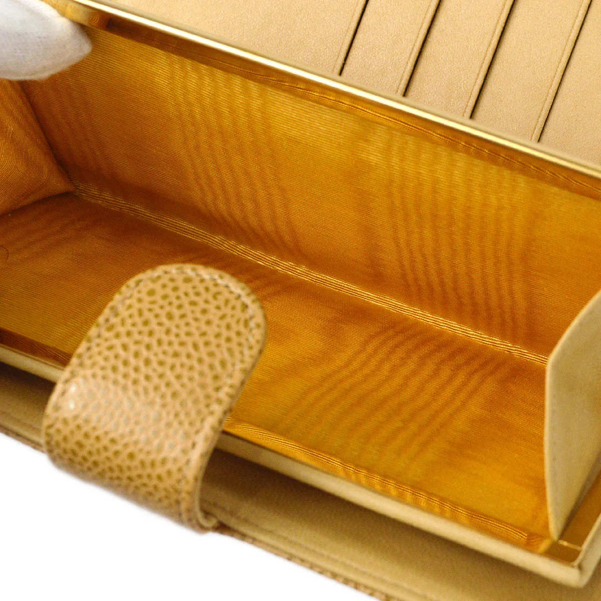 Chanel 2000-2001 Timeless Long Wallet Beige Caviar - Image 4