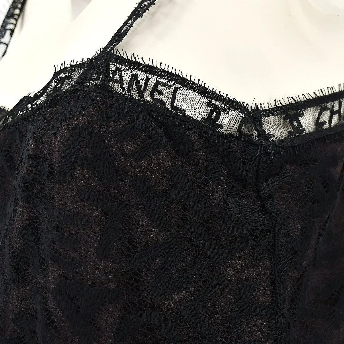 Chanel 1998 Fall lace top and skirt set #40 #42 - Image 4