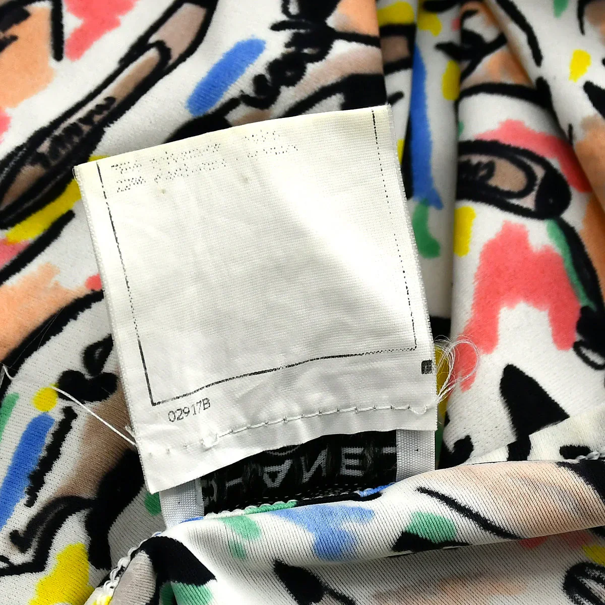 Chanel 1995 spring shoe-print cropped T-shirt #40 - Image 10