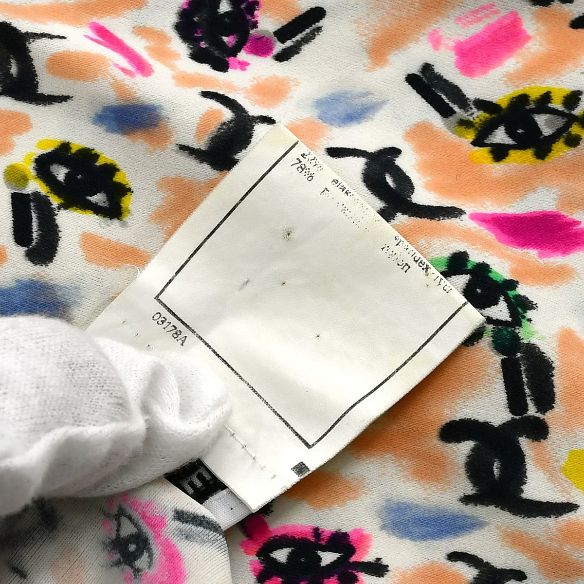 Chanel 1995 spring shoe-print cropped T-shirt #40 - Image 10