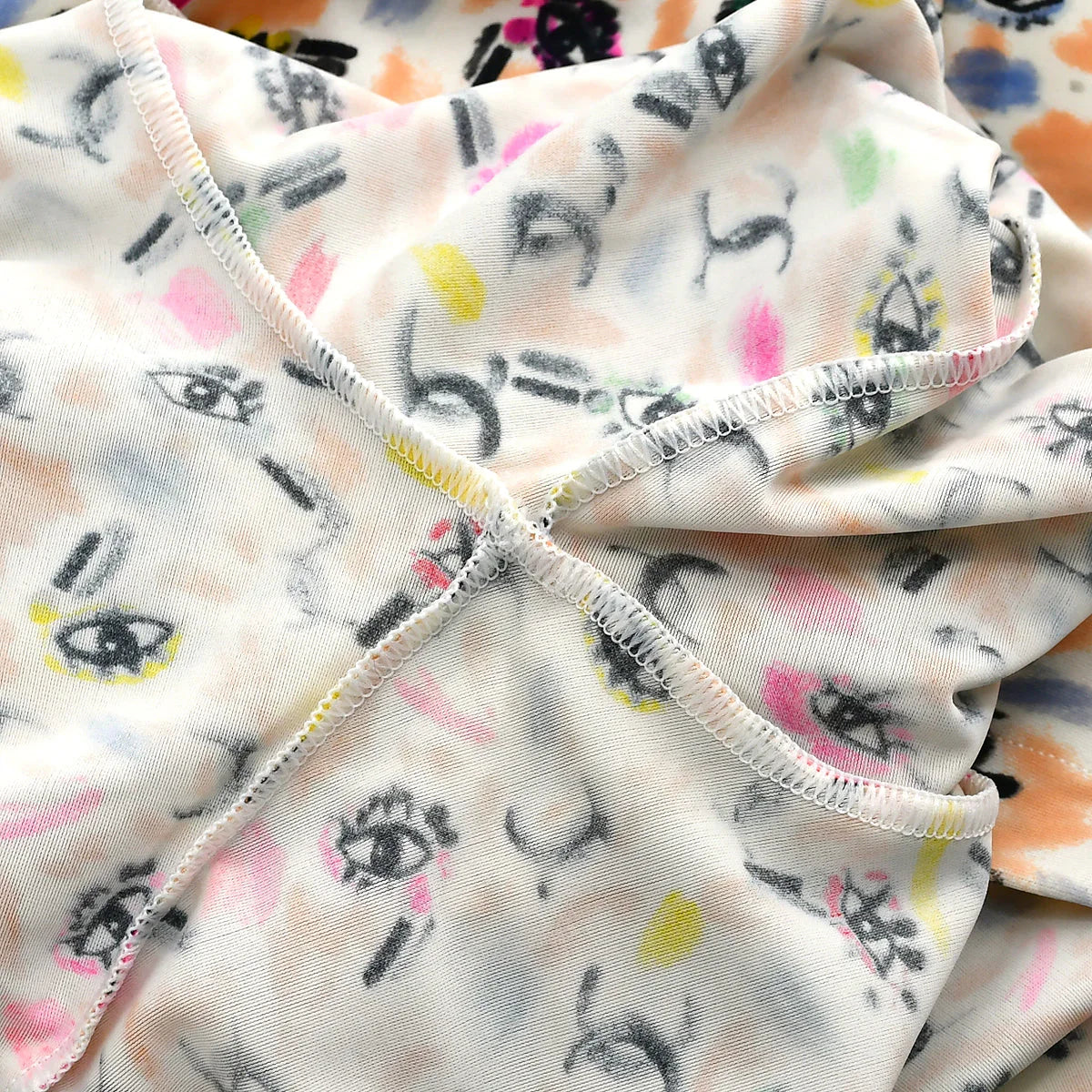 Chanel 1995 spring shoe-print cropped T-shirt #40 - Image 8