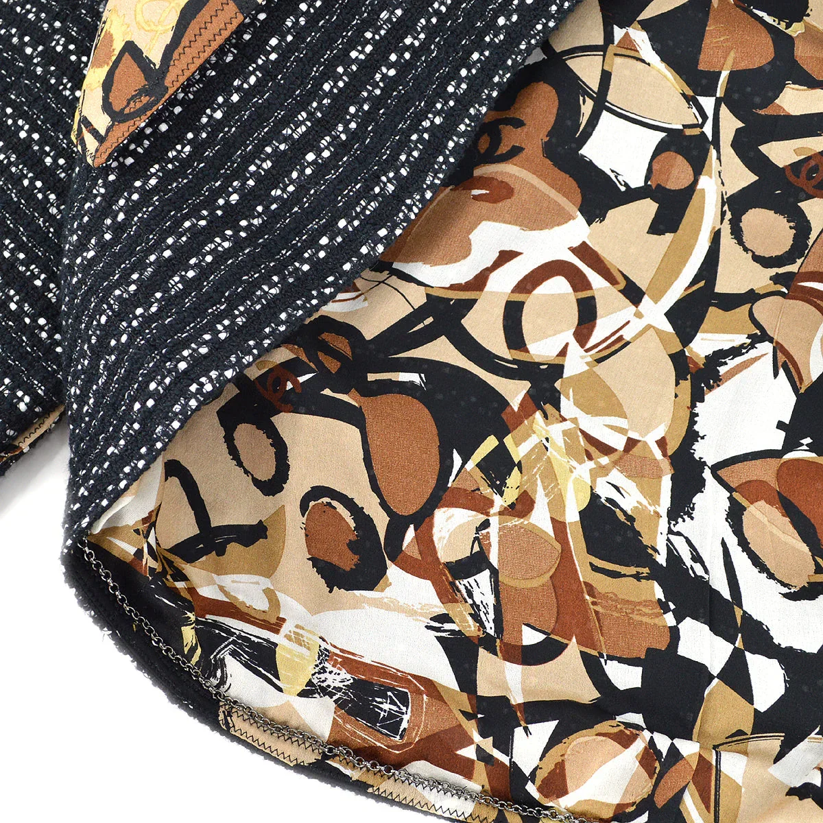 Chanel Spring 2005 Contrast Pattern Jacket #42 - Image 7