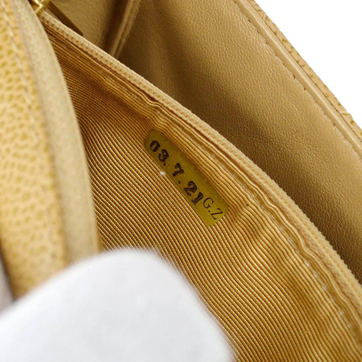 Chanel * 2003-2004 Wood Detail Straight Flap Small Beige Caviar - Image 10