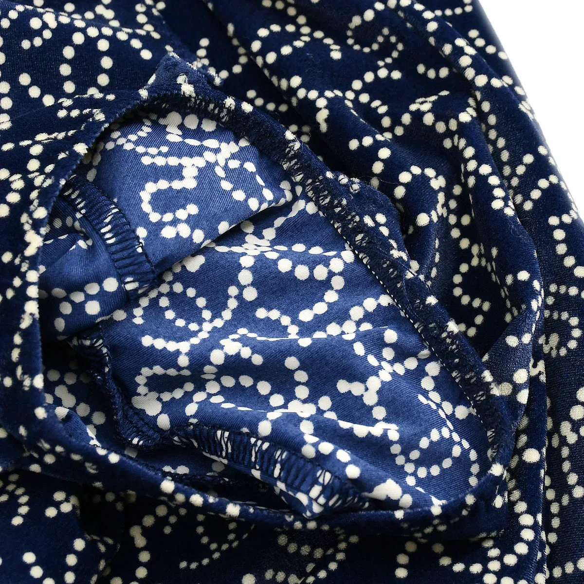 Chanel 2006 Spring CC print round neck T-shirt #38 - Image 7