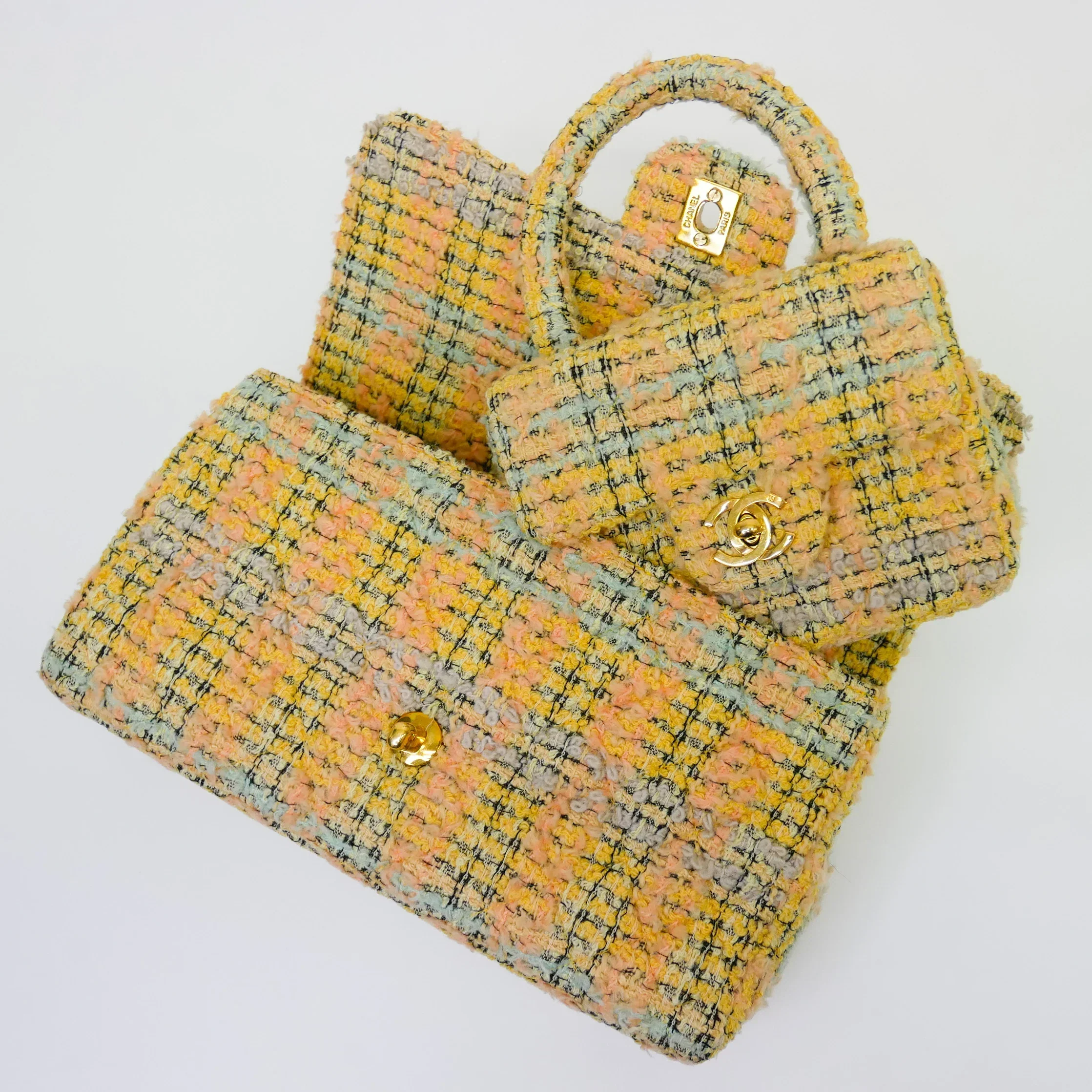 Chanel 1994 Yellow Tweed Handbag Set - Image 3
