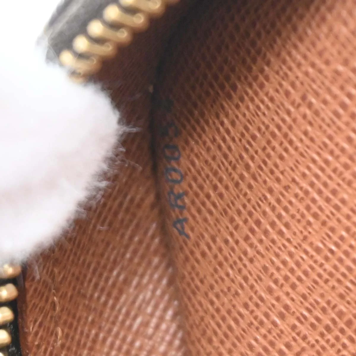 Louis Vuitton 2004 Monogram Nile Shoulder Bag M45244 - Image 10