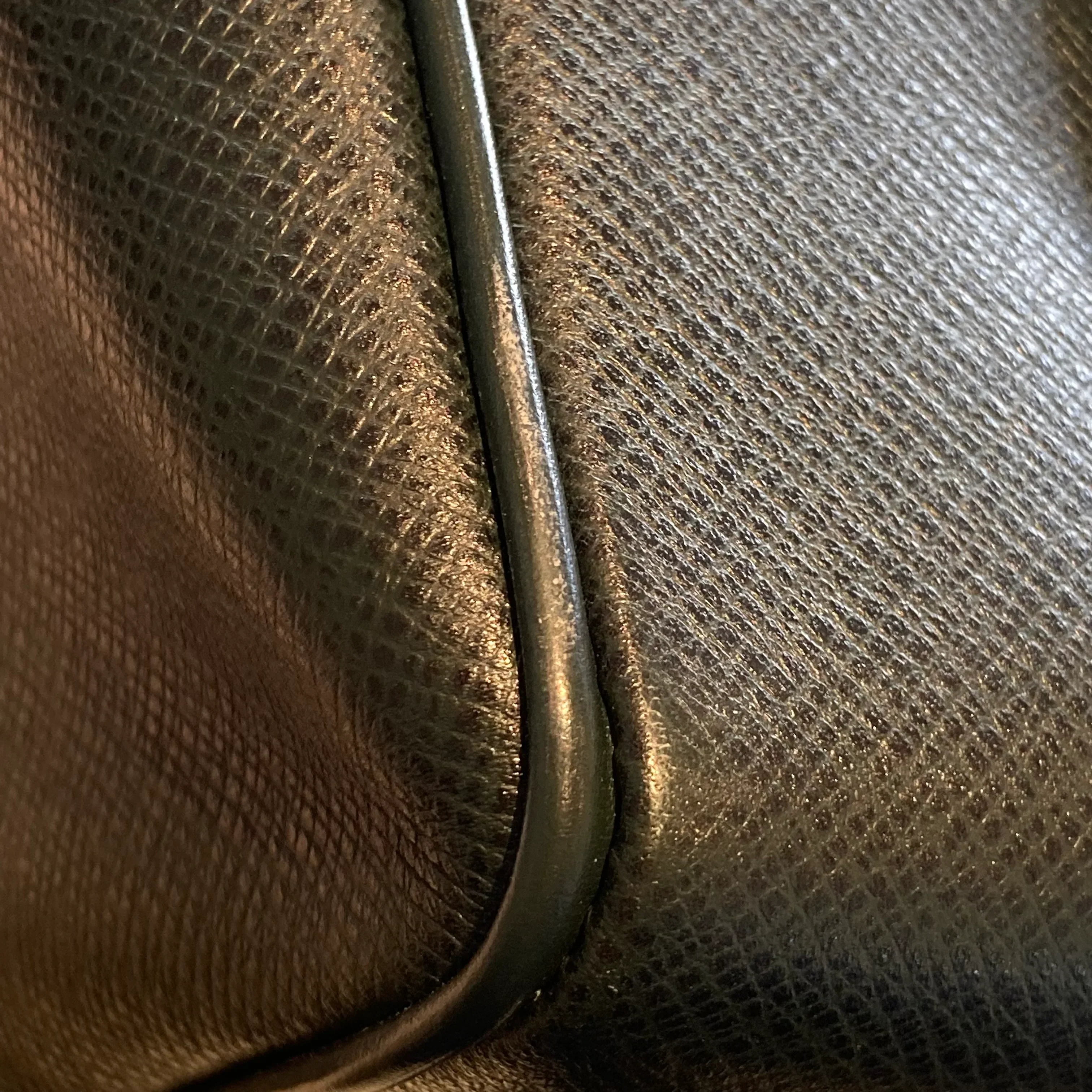 Louis Vuitton Green Taiga Reporter PM Shoulder Bag M30154 - Image 12